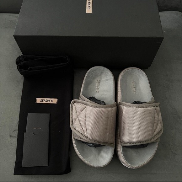 Yeezy Season 6 Nylon Slipper Taupe - Picture 2 of 16